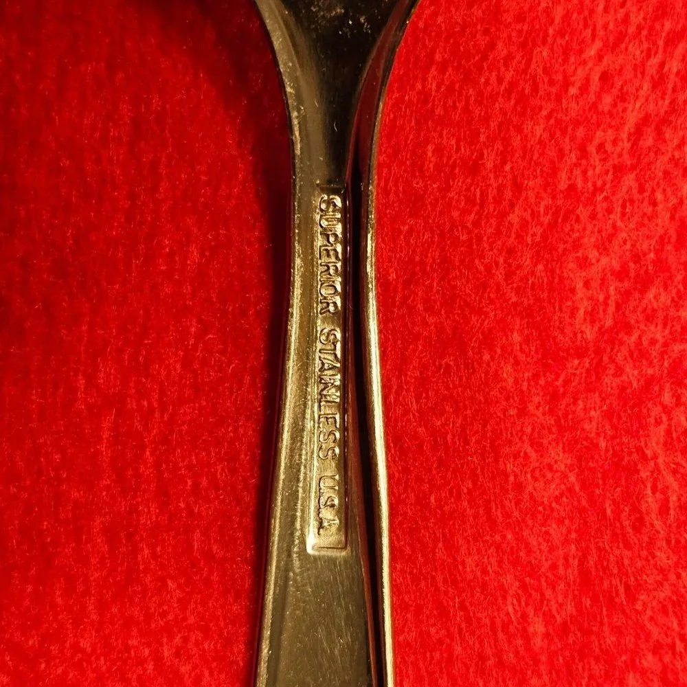 International Superior Stainless Silverware -‎ INS16 - 8